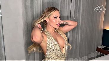 Одарённый иностранец трахает горячую бразильянку, открыв для себя силу латиноамериканской задницы